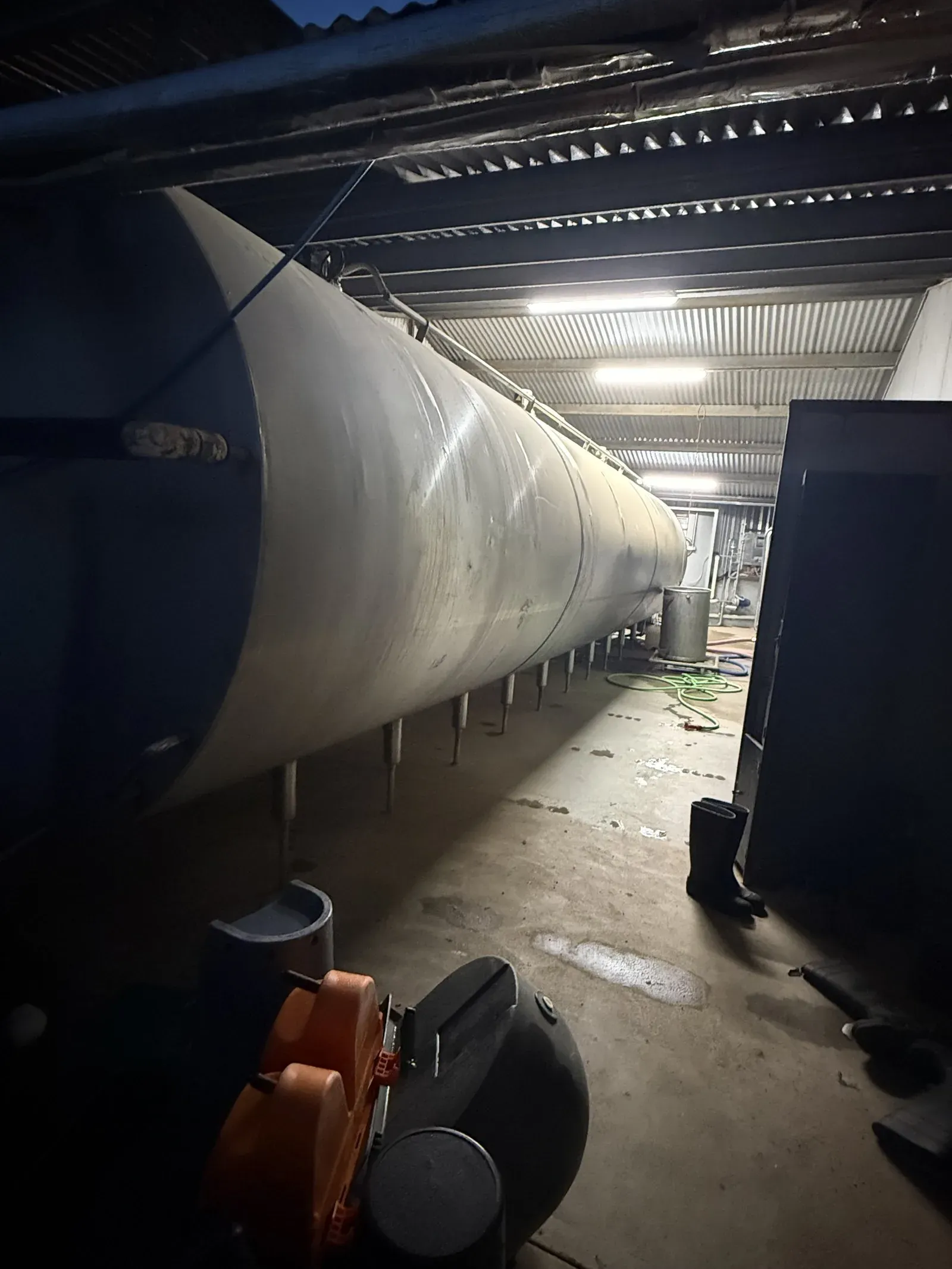 Stainless steel dairy milk vat serviced by Ireland Refrigeration in northern Victoria